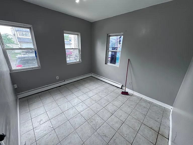 266 S 1st St #G1 — Photo 3