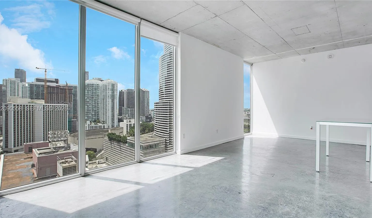 Centro Condo — Photo 3