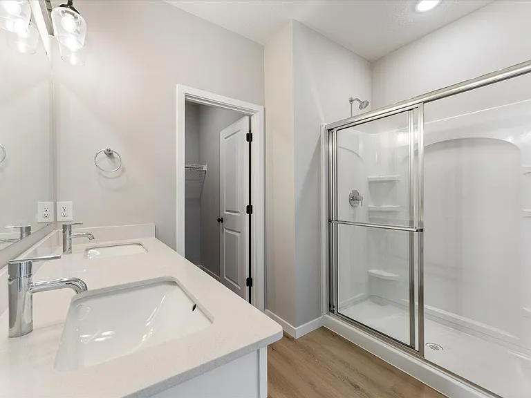 Acclaim of Woodbury Modern Living, Thoughtfully Designed — Photo 81