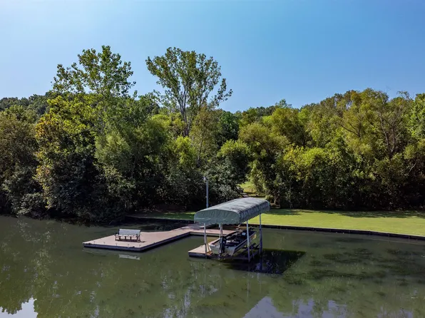 1571 Indian Woods Dr, Greensboro, GA 30642