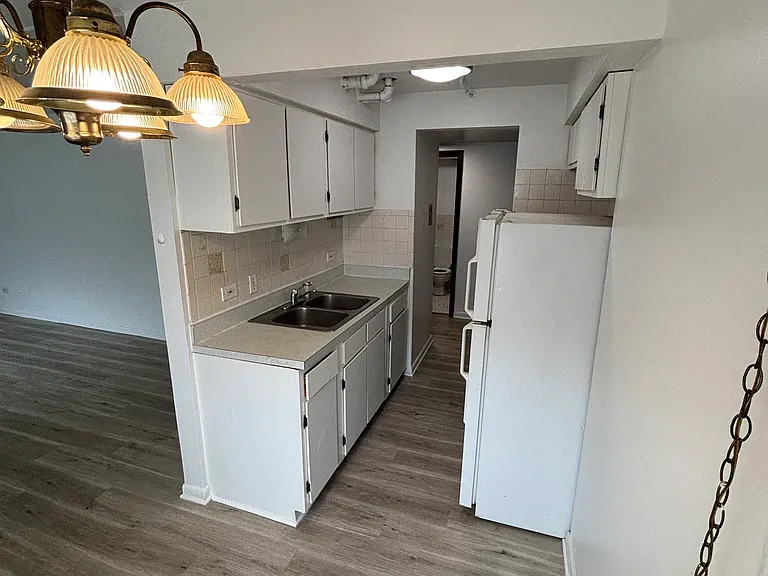 7305 Circle Ave #101 — Photo 6