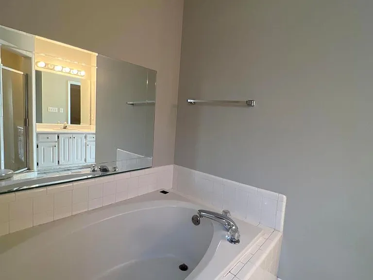 6122 Summer Side Dr — Photo 21