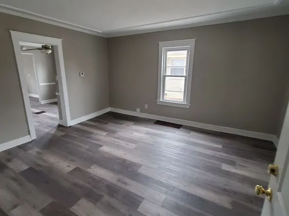 418 Lemira Ave 3 unit, 418 Lemira Ave APT 1, Waukesha, WI 53188