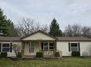 4900 E 150 N, Knox, IN 46534