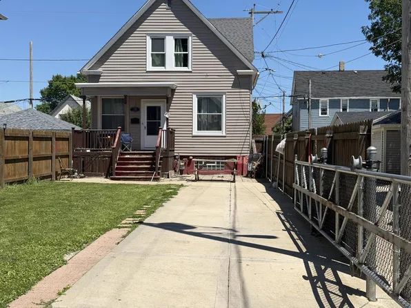 1120 S 32nd STREET, Milwaukee, WI 53215