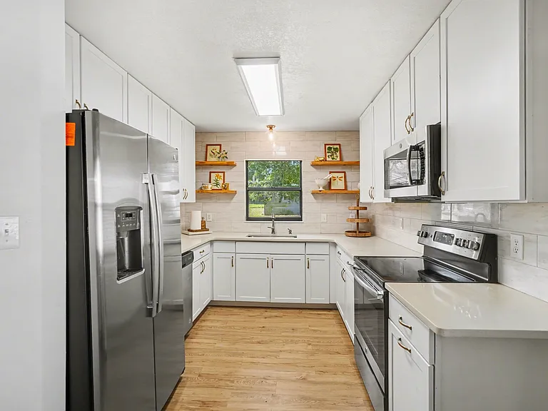 851 Rolling Woods Ln — Photo 11