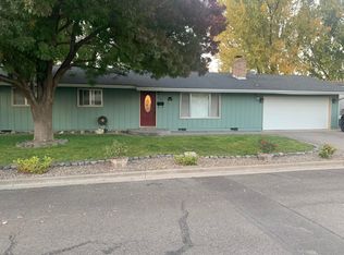 209 Victoria Way, Central Pt, OR 97502