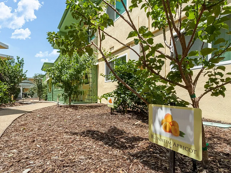 Villa Capri Apartments — Photo 16
