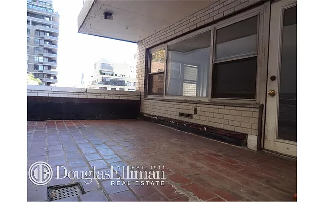 Rented by Douglas Elliman | media 33