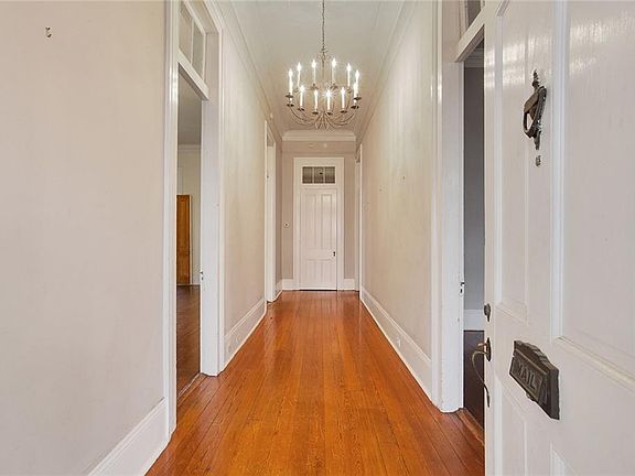 3rd image of 1103 Soniat St