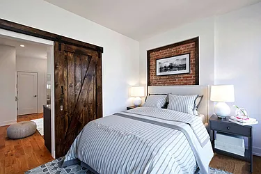 Rented by R New York