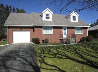 848 Smith St, Somerset, PA