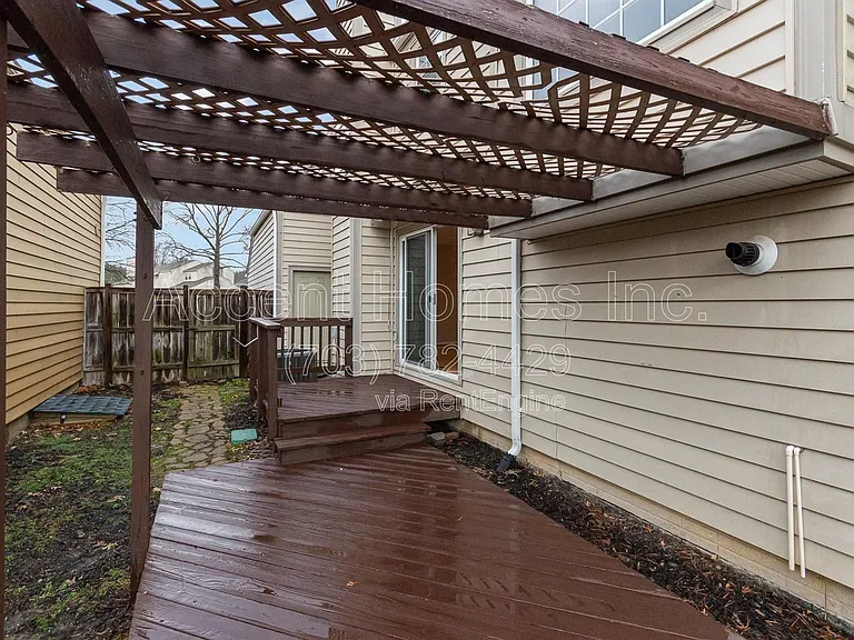 7579 Cross Gate Ln — Photo 31