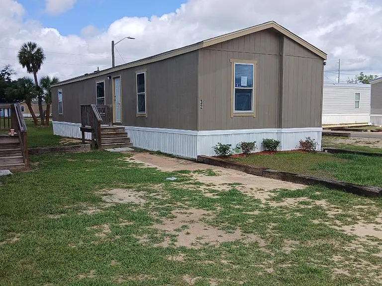 208 N Highway 22A #10 — Photo 8