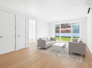 212 Montrose Ave #1R, Brooklyn, NY 11206