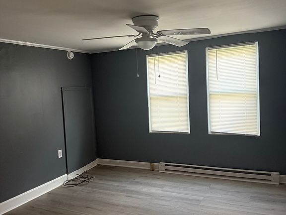 4th image of 404 Greer Ave
