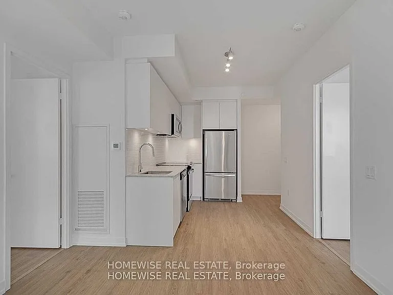 8868 Yonge St #1011E — Photo 5