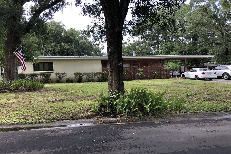 1st image of 616 Courtney Dr