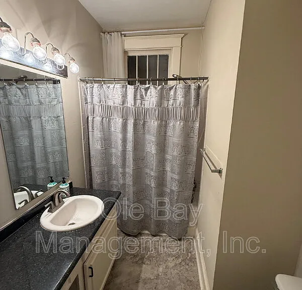 7 S Monterey St #3 — Photo 2