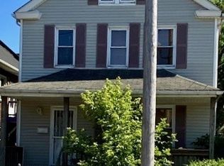 923 Fruit Ave, Cleveland, OH