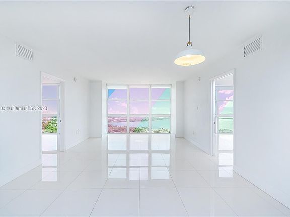 2nd image of 50 Biscayne Blvd APT 3906