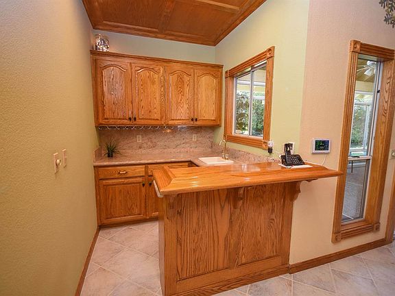 4th image of 1004 Chaffin Ct