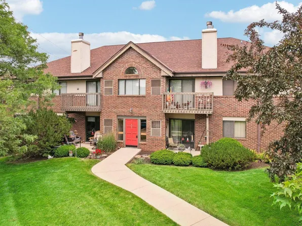 405 North Main STREET #E, Thiensville, WI 53092