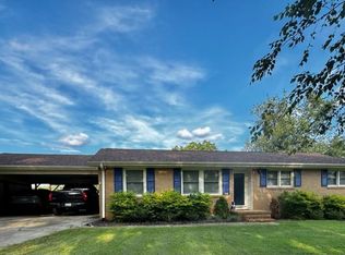 208 Ferndale Dr, Boiling Springs, SC 29316