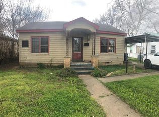 608 SE 2nd St, Lindsay, OK 73052
