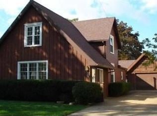 506 Jackson St, Port Clinton, OH 43452