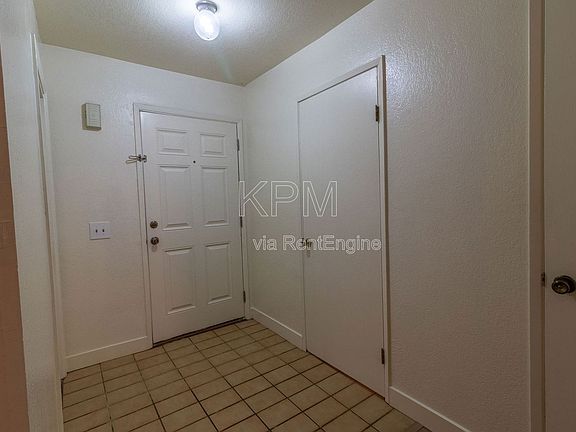 3rd image of 4609 Da Vinci Dr