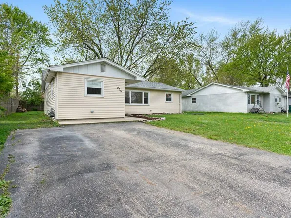 535 W Auburn Ln, Crete, IL 60417