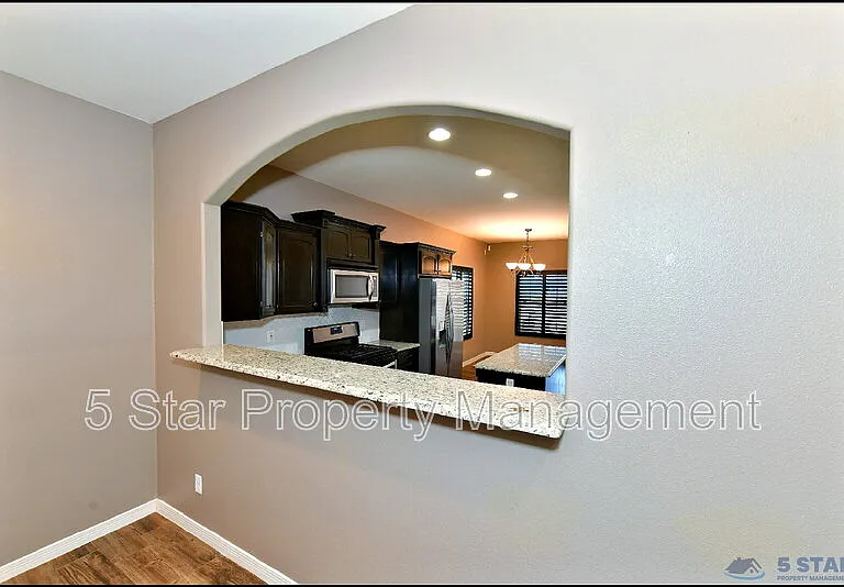 3741 Loma Adriana Dr — Photo 10