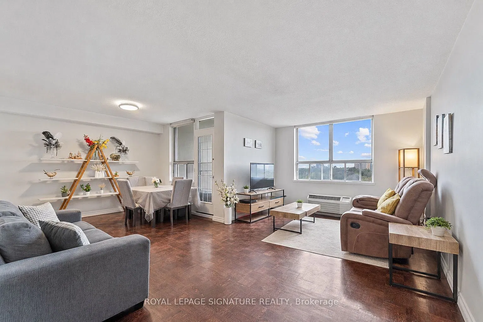 2 bed, $2,695 — Photo 1