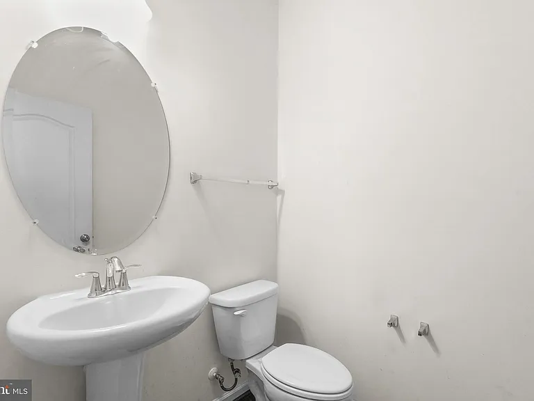 9624 Westerdale Dr — Photo 14