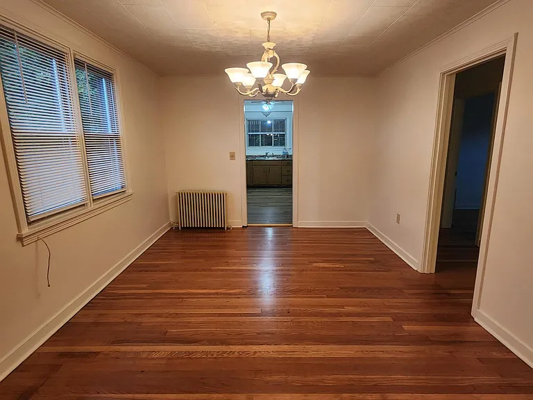 114 W Main St — Photo 8