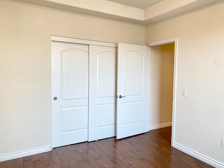 5531 Sultana Ave — Photo 10