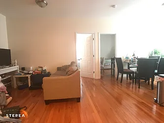 Rented by Sterea Agency