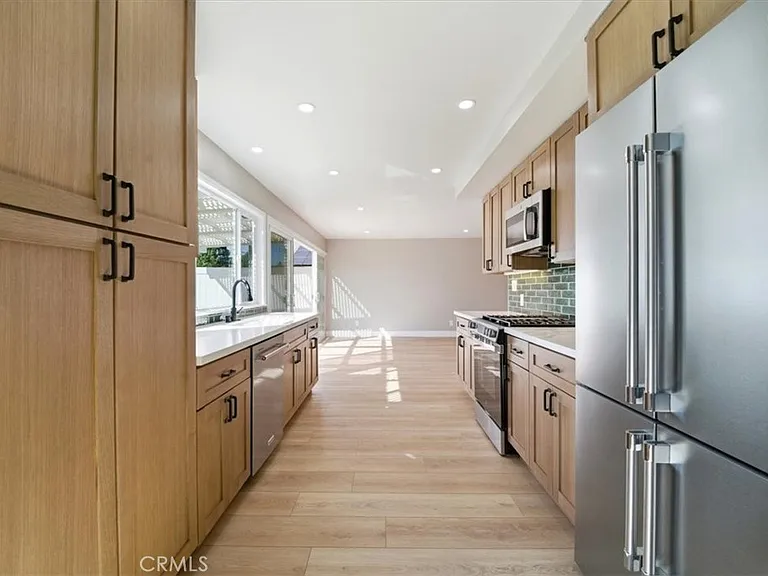1613 Darcy Ave — Photo 12