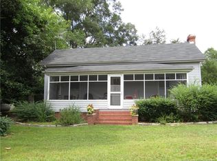 700 Hickory House Rd, Sanford, NC 27332