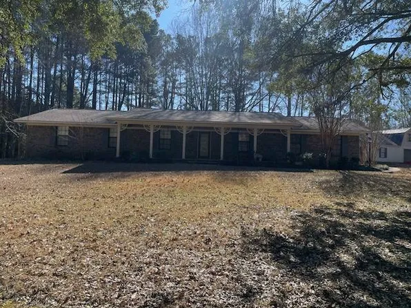 10461 Country Ln, Philadelphia, MS 39350