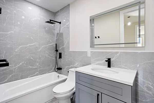 Rented by Skyhigh Realty NYC LLC | media 23