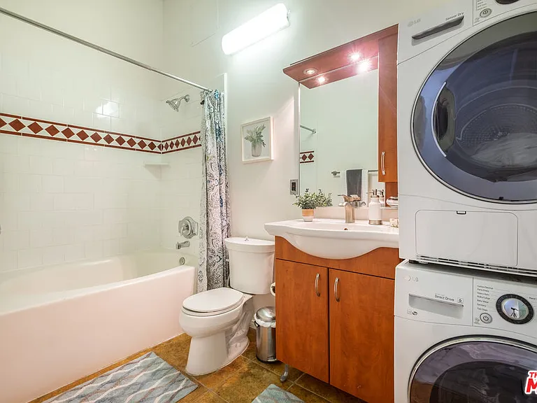 312 W 5th St #606 — Photo 13