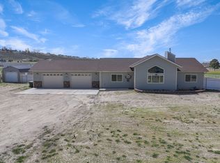 282 Northglen Dr, Spring Creek, NV 89815