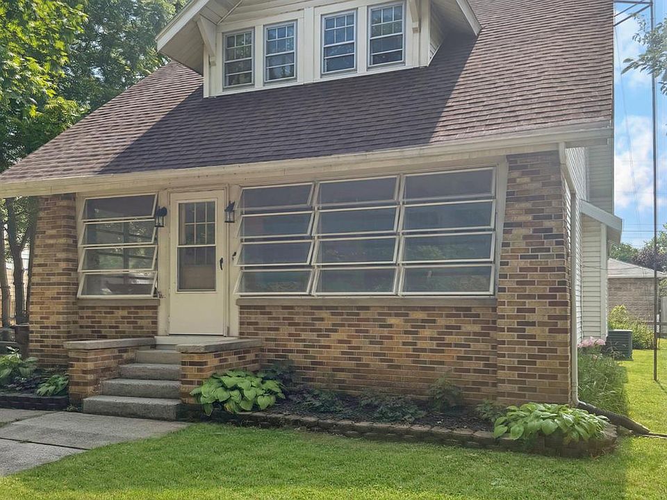 1st image of 310 Rice St