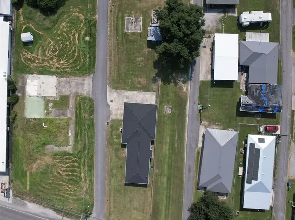 W 67th St, Cut Off, LA 70345