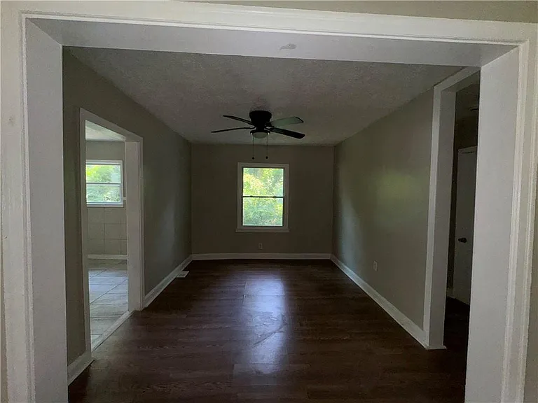1537 Orlando St SW — Photo 7