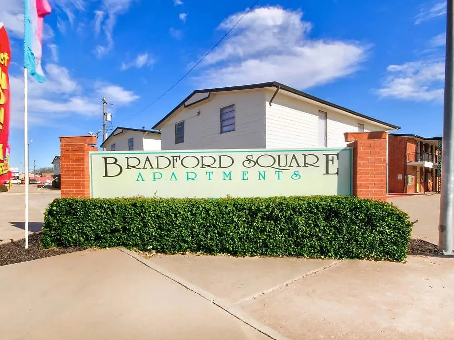 Bradford Square Apartments — Photo 1