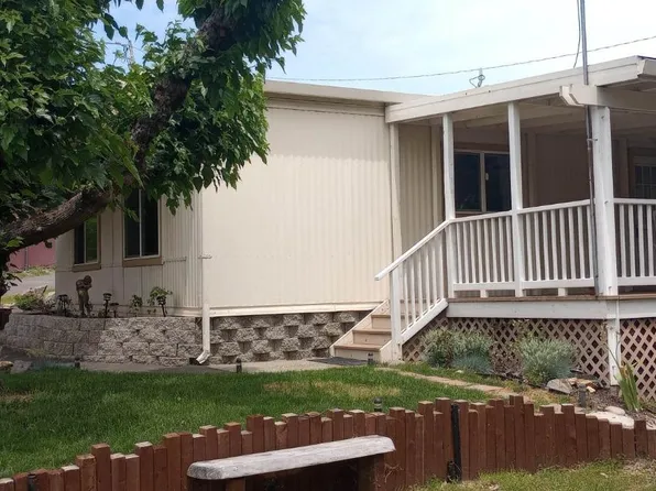 2221 Sunrise Dr, Diamond Springs, CA 95619