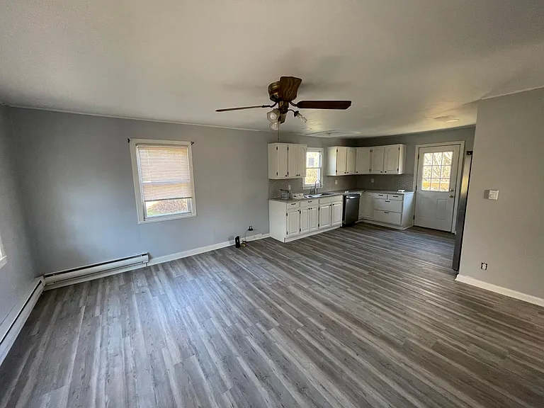 204 Williams Rd — Photo 4